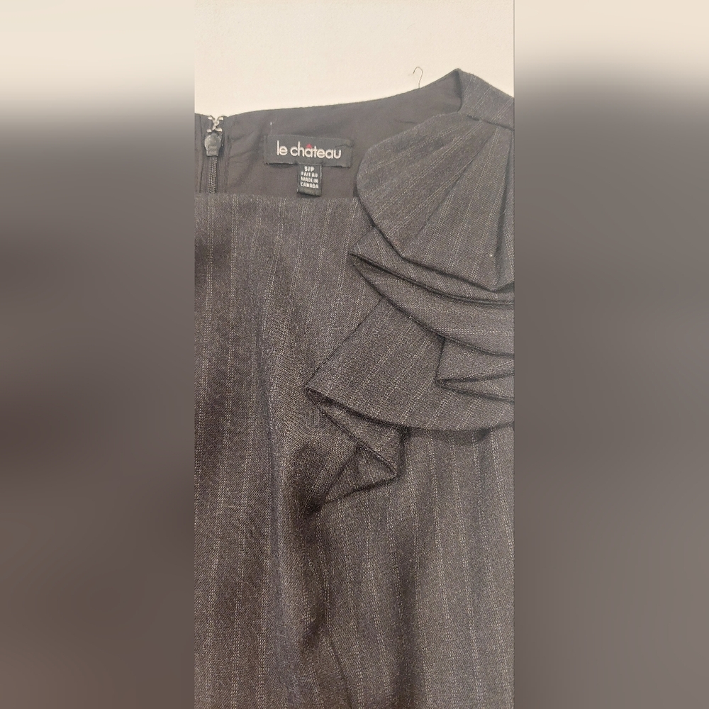 Le Chateau Black One Shoulder Sheath Dress for Cocktail - Picture 7 of 7